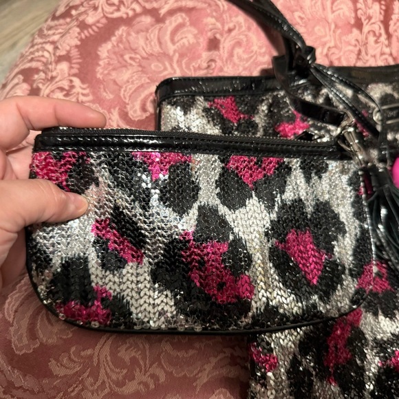 Betsey Johnson Tote Bag Sequin Leopard Cheetah Pink Silver Black Animal Print - Picture 3 of 10